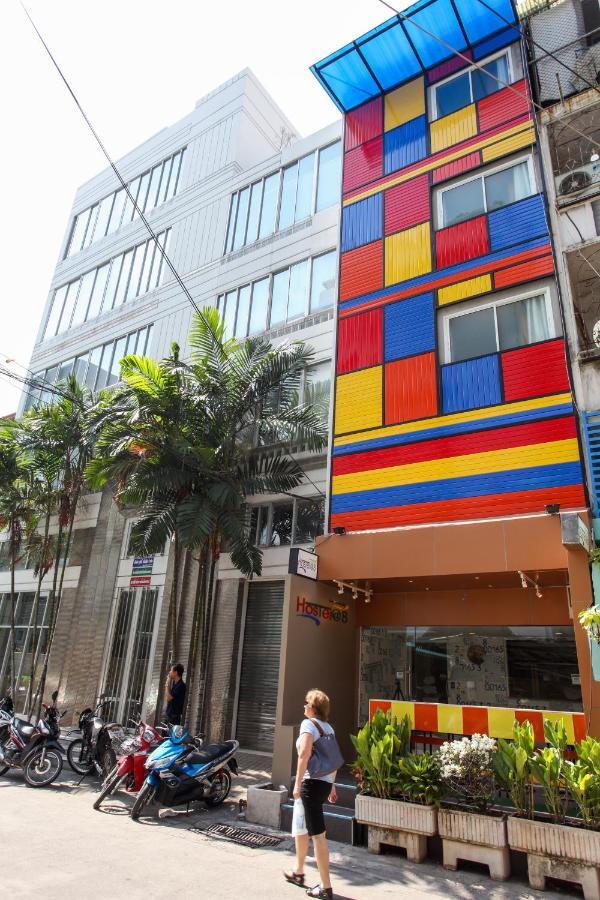 Hostel 8 Sukhumvit Soi 8 Banguecoque Exterior foto